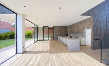 En Venta – Casa Campestre en Colina del Marqués, Ruitoque Bajo