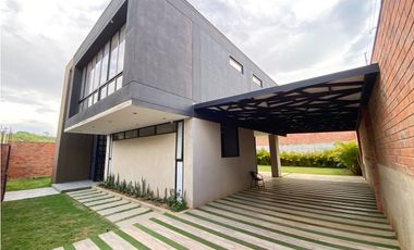 En Venta – Casa Campestre en Colina del Marqués, Ruitoque Bajo