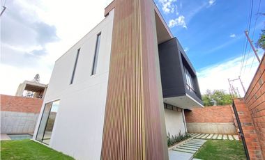 En Venta – Casa Campestre en Colina del Marqués, Ruitoque Bajo