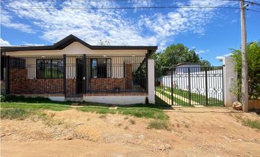 En Venta – Casa Barrio Acapulco, Girón