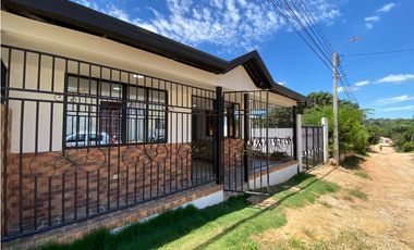 En Venta – Casa Barrio Acapulco, Girón
