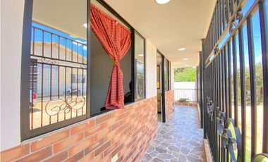 En Venta – Casa Barrio Acapulco, Girón
