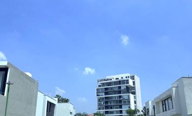 CASA EN RENTA ZONA COUNTRY PUERTA AZUL