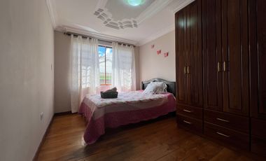 Oportunidad de renta Hermosa Casa Completamente Amoblada.- Cuenca