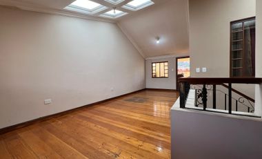 Oportunidad de renta Hermosa Casa Completamente Amoblada.- Cuenca