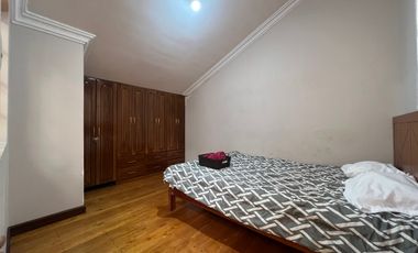 Oportunidad de renta Hermosa Casa Completamente Amoblada.- Cuenca