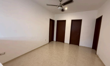 | Exclusiva casa en renta dentro de una excelente zona residencial |