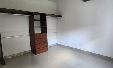 | Casa en renta sin amueblar en zona norte |
