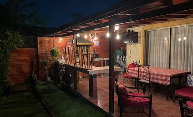 VENTA CASA A EN PEÑALOLEN, SECTOR QUEBRADA DE MACUL