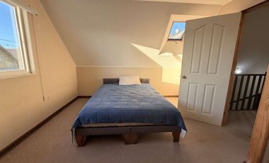 Casa Familiar en Venta | 3 Dormitorios · 2 Baños