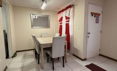 Casa Familiar en Venta | 3 Dormitorios · 2 Baños