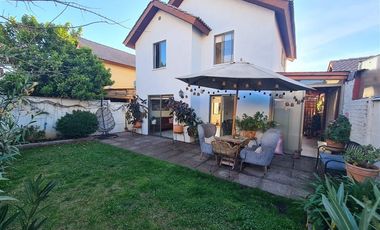 Casa en Arriendo en Haras de Machalí