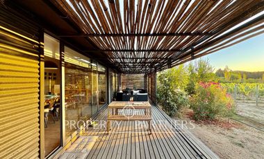 Peralillo, Refugio Boutique con Viñedo Orgánico y Vistas al Atardecer