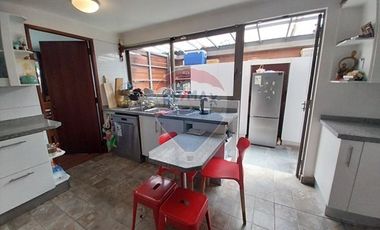 Vive tranquilo en Hermosa casa en barrio cerrado