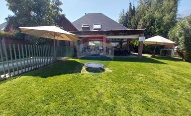 Vive tranquilo en Hermosa casa en barrio cerrado