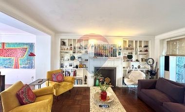 Casa de dos pisos 3 Dorm y departamento interior