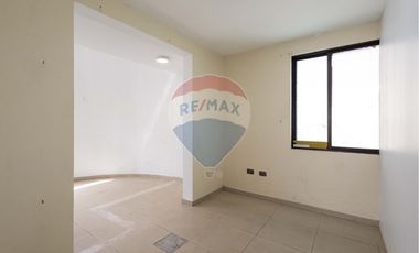 Casa venta en Vitacura, a pasos de Clínica Alemana