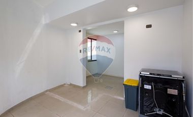 Casa venta en Vitacura, a pasos de Clínica Alemana