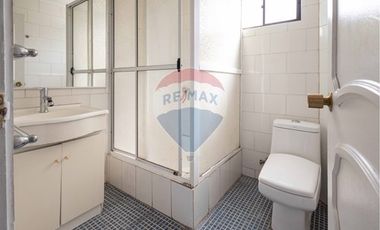 Casa venta en Vitacura, a pasos de Clínica Alemana