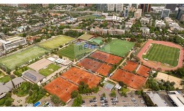 Casa venta en Vitacura, a pasos de Clínica Alemana