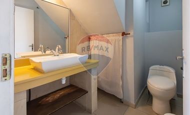 Casa venta en Vitacura, a pasos de Clínica Alemana