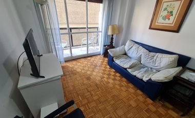 Retiro, Av Libertador 300 entre Suipacha y Basavilbaso, 3 amb, u$s 800 + servicios. (alq min 3 meses) DISPONIBLE 19-3-2026