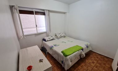 Retiro, Av Libertador 300 entre Suipacha y Basavilbaso, 3 amb, u$s 800 + servicios. (alq min 3 meses) DISPONIBLE 19-3-2026