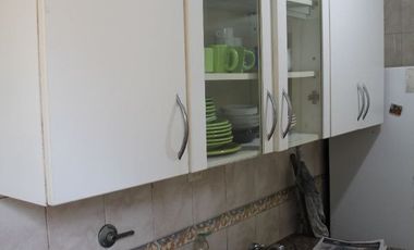 Retiro, Av Libertador 300 entre Suipacha y Basavilbaso, 3 amb, u$s 800 + servicios. (alq min 3 meses) DISPONIBLE 19-3-2026