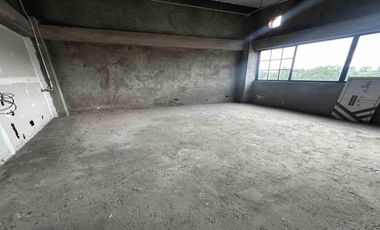 LOCAL EN ARRIENDO AV 30 DE AGOSTO PEREIRA