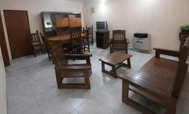 VENTA DE CASA CON LOCAL AL FRENTE DE 3 DORMITORIOS EN FISHERTON