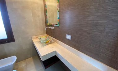 Hermosa Propiedad en Venta en Fincas de Iraola 2-