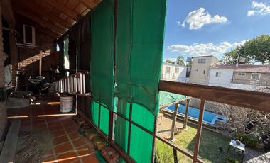 VENTA CASA 3 DORMITORIOS CON PILETA Y COCHERA EN LA FLORIDA