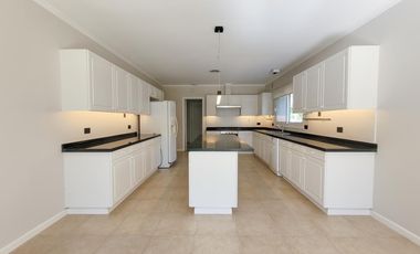 Casa en alquiler anual en La Lomada De Pilar