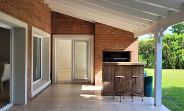 Casa en alquiler anual en La Lomada De Pilar