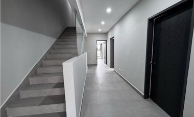 Casa Nueva en Venta en Cumbres Élite Premier, Equipada Garcia