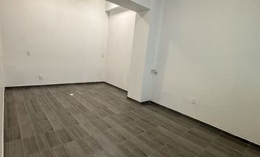 Casa con uso de suelo residencial y comercial a la venta