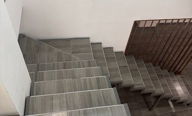 Casa con uso de suelo residencial y comercial a la venta