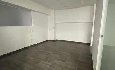Casa con uso de suelo residencial y comercial a la venta