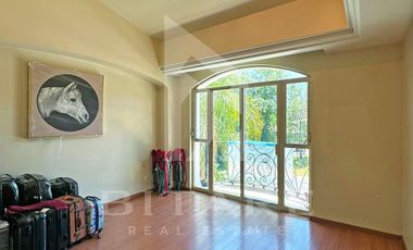 RESIDENCIA EN RENTA EN PUERTA DE HIERRO