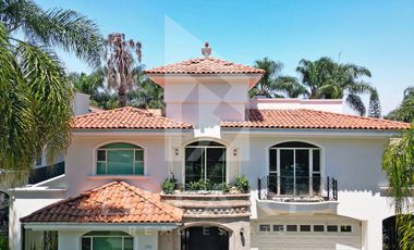 RESIDENCIA EN RENTA EN PUERTA DE HIERRO