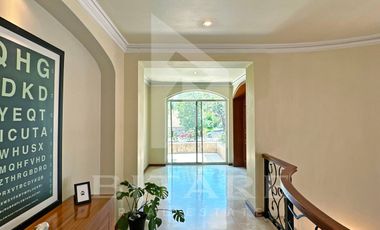 RESIDENCIA EN RENTA EN PUERTA DE HIERRO