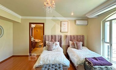 RESIDENCIA EN RENTA EN PUERTA DE HIERRO