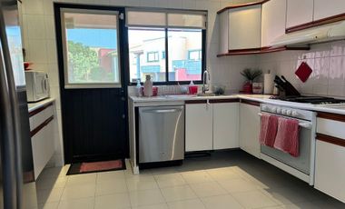 VENTA CASA EN SAN NICOLÁS TOTOLAPAN