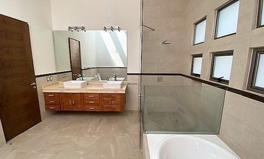 VENTA CASA EN CONDOMINIO EN JARDINES DEL PEDREGAL