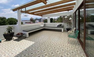 RENTA CASA EN CONDOMINIO CALLE CERRADA EN LAS ÁGUILAS