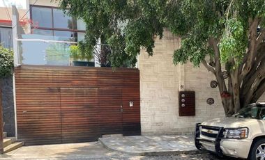 RENTA CASA EN CONDOMINIO CALLE CERRADA EN LAS ÁGUILAS