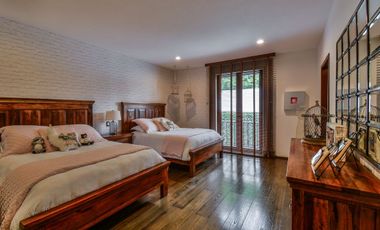 VENTA CASA EN JARDINES DEL PEDREGAL