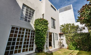 VENTA CASA EN LAS ÁGUILAS