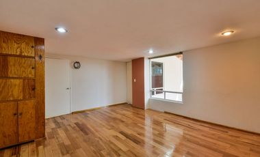 VENTA CASA EN LAS ÁGUILAS