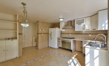 VENTA CASA EN LAS ÁGUILAS